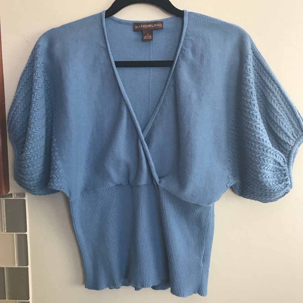 Bandolino fitted waist sweater top